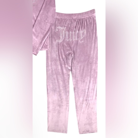 Juicy Couture Women’s Velvet Fleece Button Down Shirt and Pants Mauve Pajama Set - Picture 5 of 11